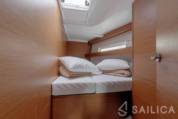 Sun Odyssey 440 - Yacht Charter Sailica