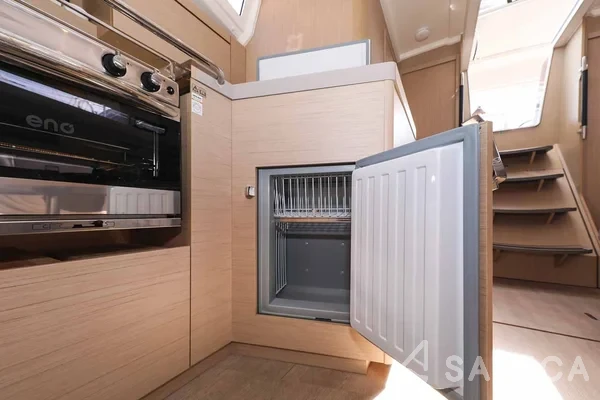 Oceanis 40.1 - Yacht Charter Sailica