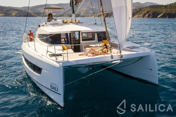 Bali 4.2 - Yacht Charter Sailica