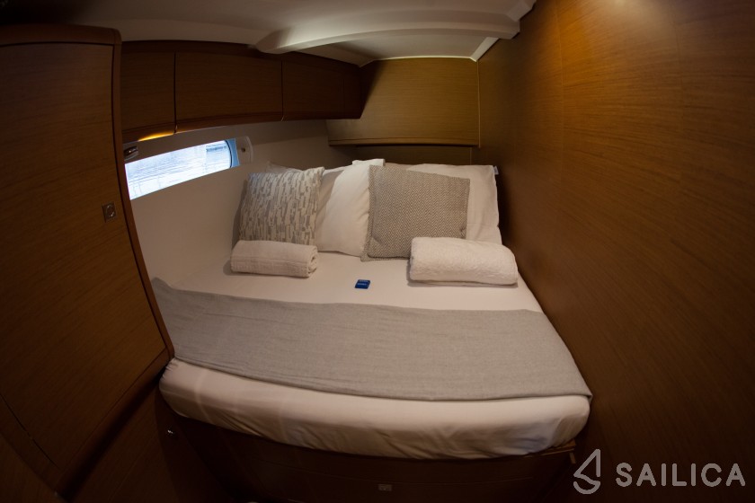 Sun Odyssey 519 - Yacht Charter Sailica