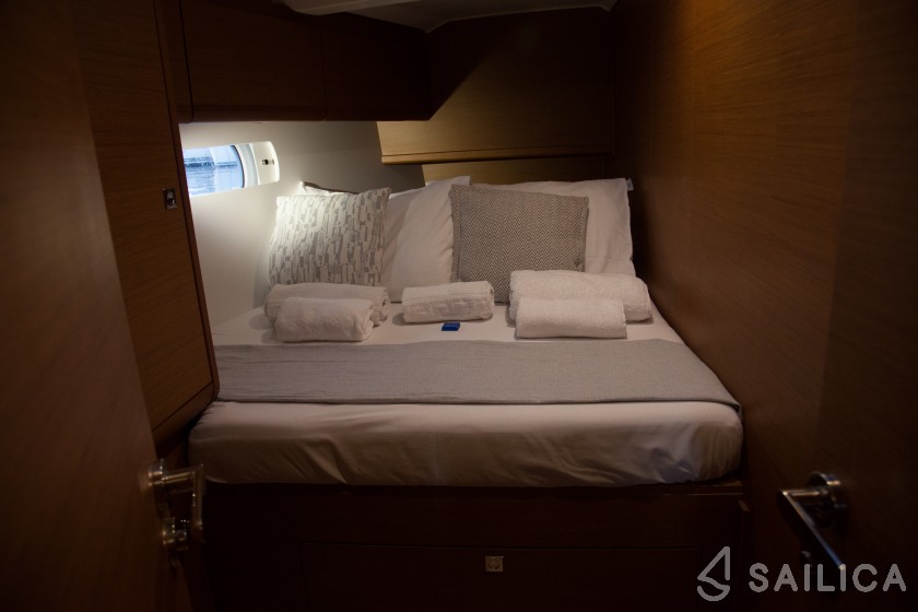 Sun Odyssey 519 - Yacht Charter Sailica