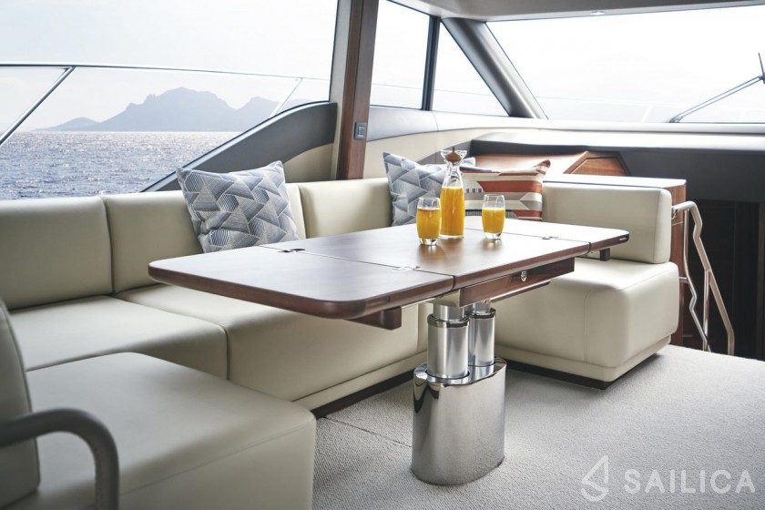 Princess 55 F - Yacht Charter Sailica