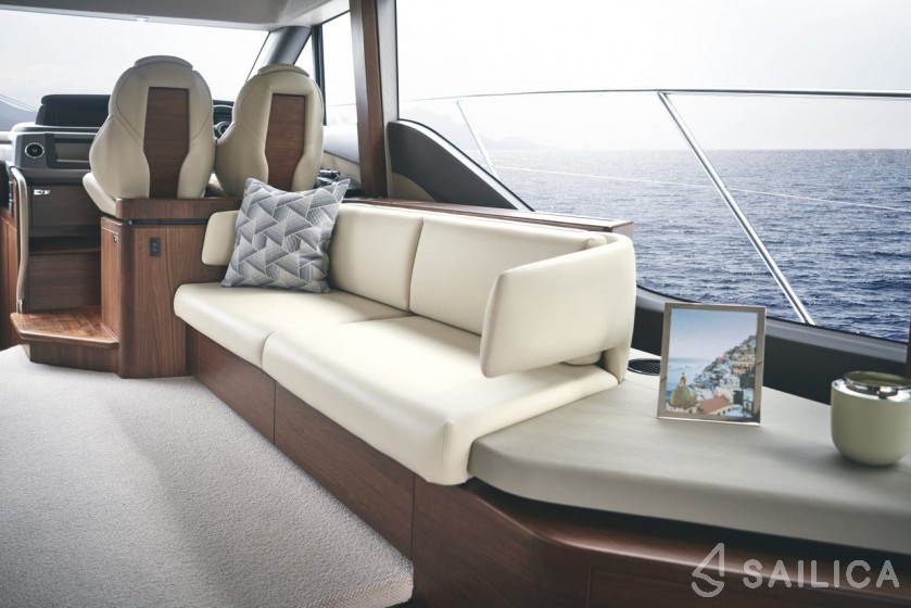 Princess 55 F - Yacht Charter Sailica