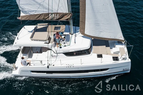 Bali Catspace - Yacht Charter Sailica