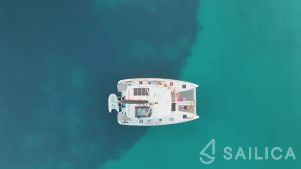 Lagoon 40 - Yacht Charter Sailica