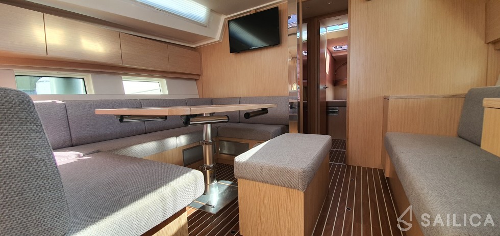 Bavaria C45 - Yacht Charter Sailica