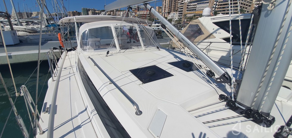 Bavaria C45 - Yacht Charter Sailica