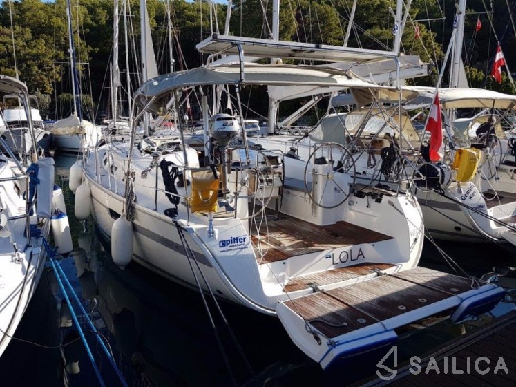 Bavaria 40 Cruiser - Yacht Charter Sailica