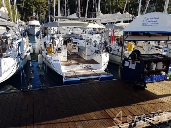 Bavaria 40 Cruiser - Yacht Charter Sailica