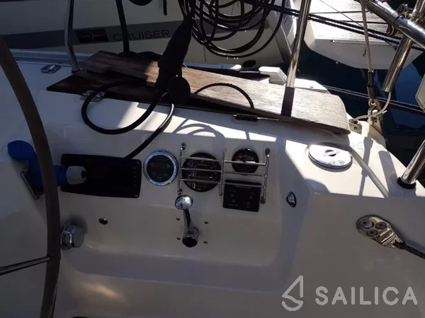 Bavaria 40 Cruiser - Yacht Charter Sailica
