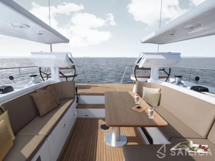 Moody 54 - Yacht Charter Sailica