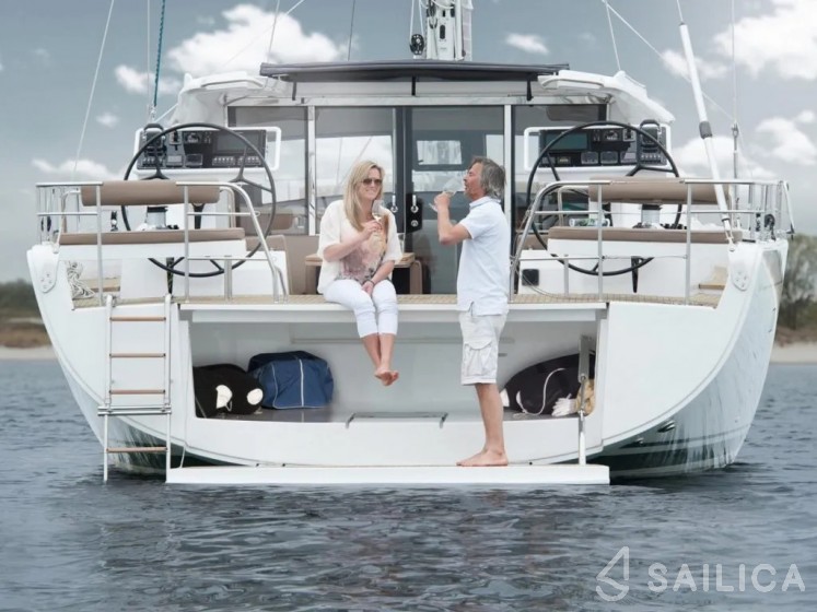 Moody 54 - Yacht Charter Sailica