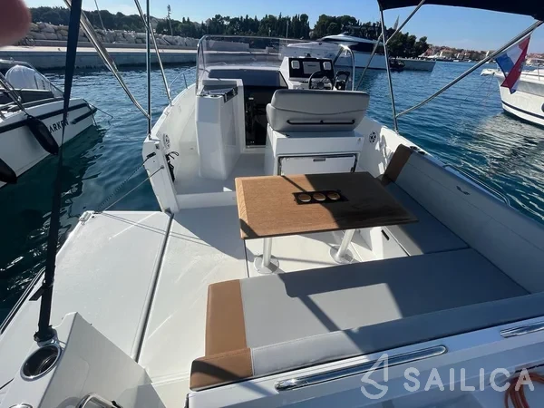 Beneteau Flyer 9 - Yacht Charter Sailica