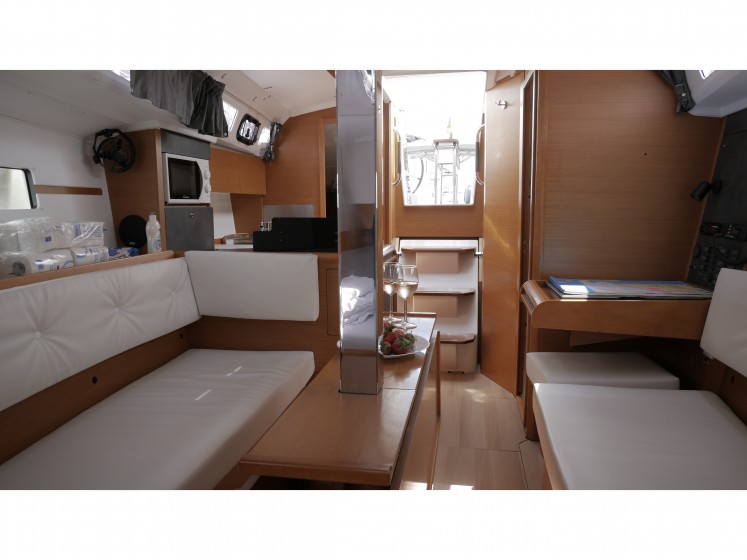 Sun Odyssey 349 - Yacht Charter Sailica