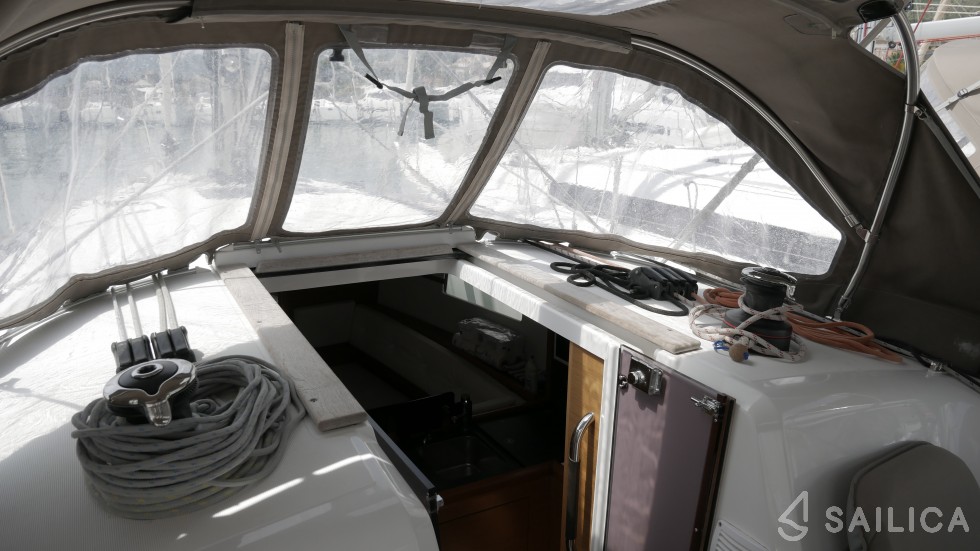 Sun Odyssey 349 - Yacht Charter Sailica