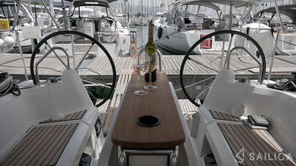 Sun Odyssey 349 - Yacht Charter Sailica