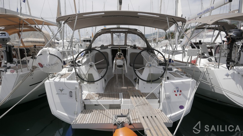 Sun Odyssey 349 - Yacht Charter Sailica