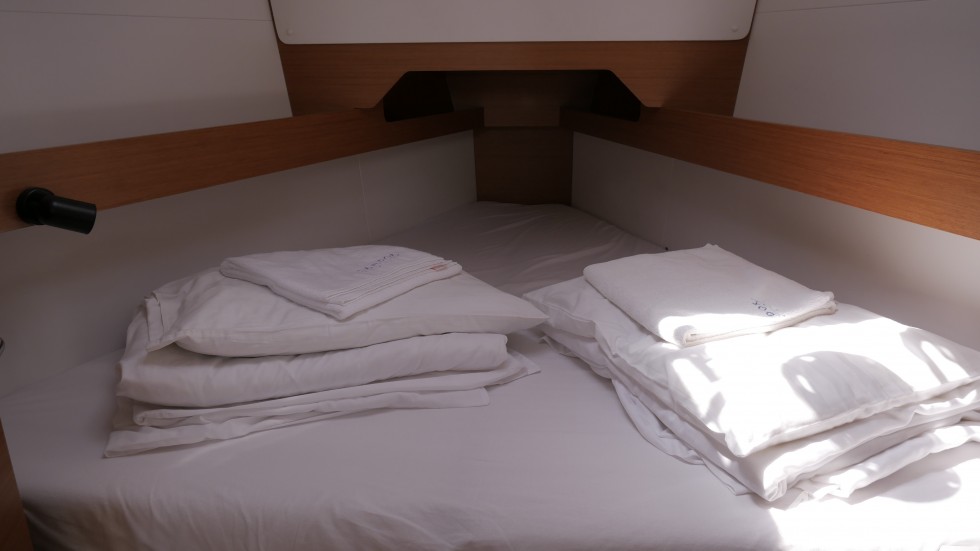 Sun Odyssey 349 - Yacht Charter Sailica