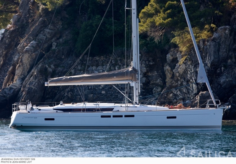 Sun Odyssey 509 - Yacht Charter Sailica