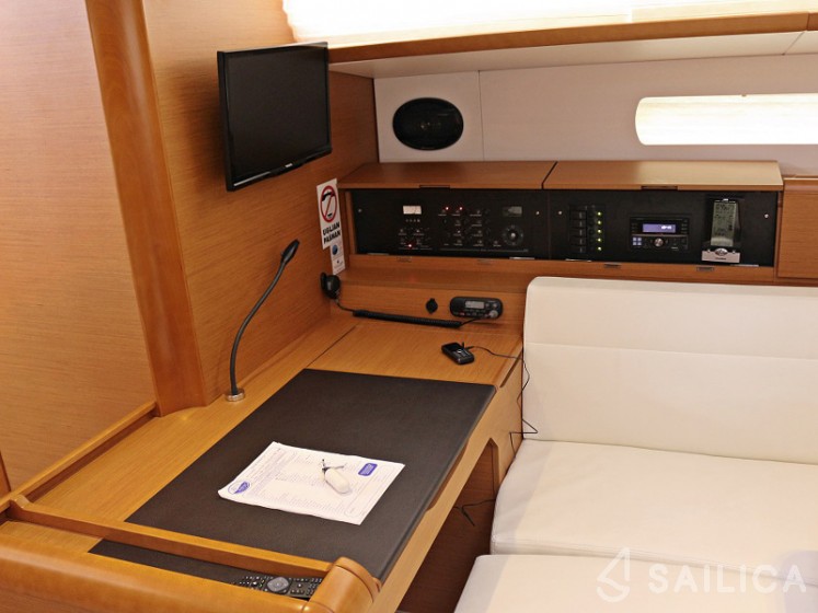 Sun Odyssey 509 - Yacht Charter Sailica