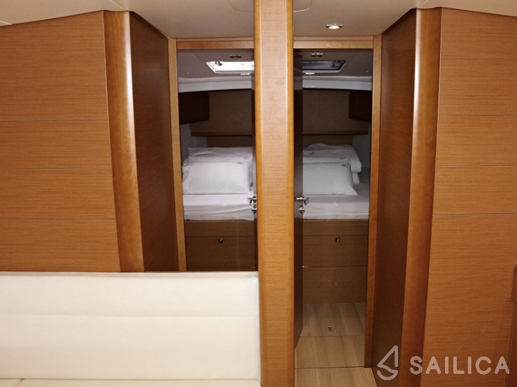 Sun Odyssey 509 - Yacht Charter Sailica