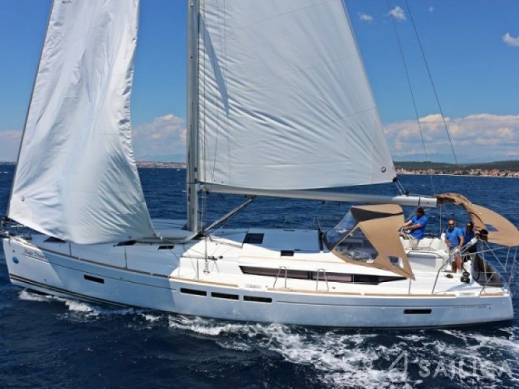 Sun Odyssey 509 - Yacht Charter Sailica