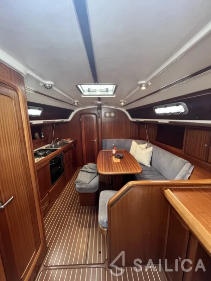 Bavaria 36 Cruiser - Yacht Charter Sailica