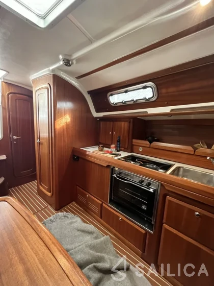 Bavaria 36 Cruiser - Yacht Charter Sailica