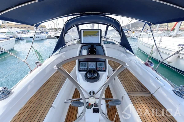 Bavaria 34 Cruiser - Yacht Charter Sailica