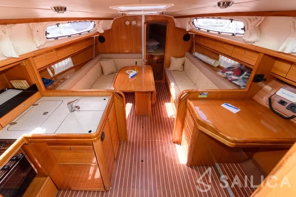 Bavaria 34 Cruiser - Yacht Charter Sailica