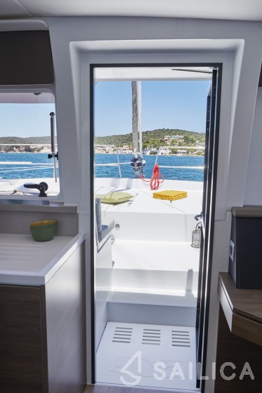 Bali 4.4 - Yacht Charter Sailica