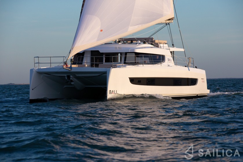 Bali 4.4 - Yacht Charter Sailica