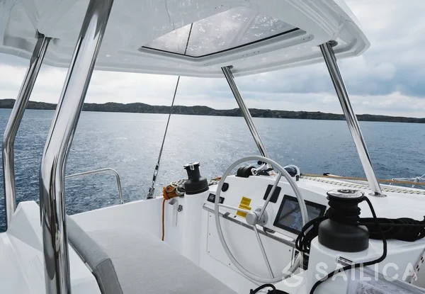 Bali 4.4 - Yacht Charter Sailica