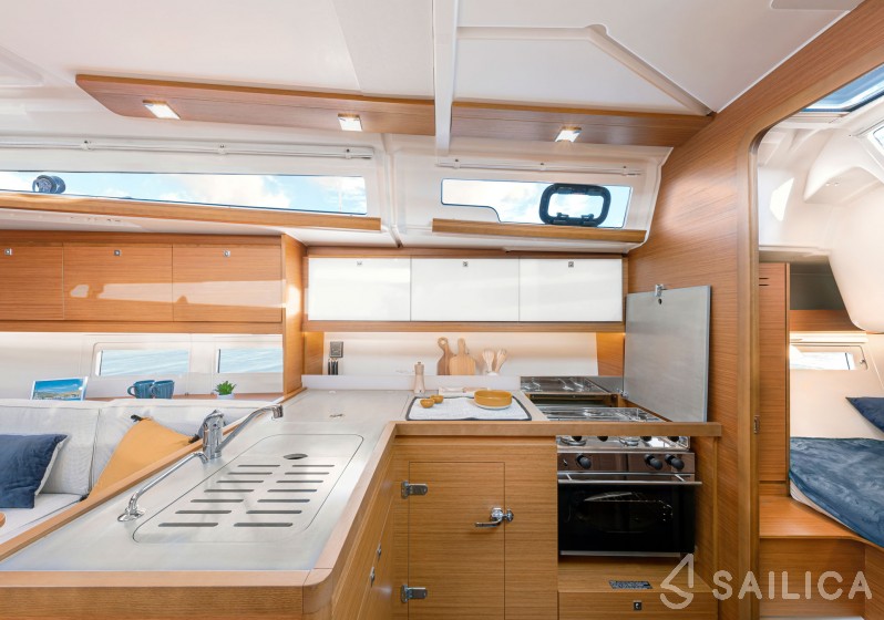 Dufour 390 - Yacht Charter Sailica