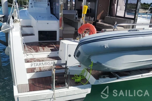 Bali 4.4 - Yacht Charter Sailica