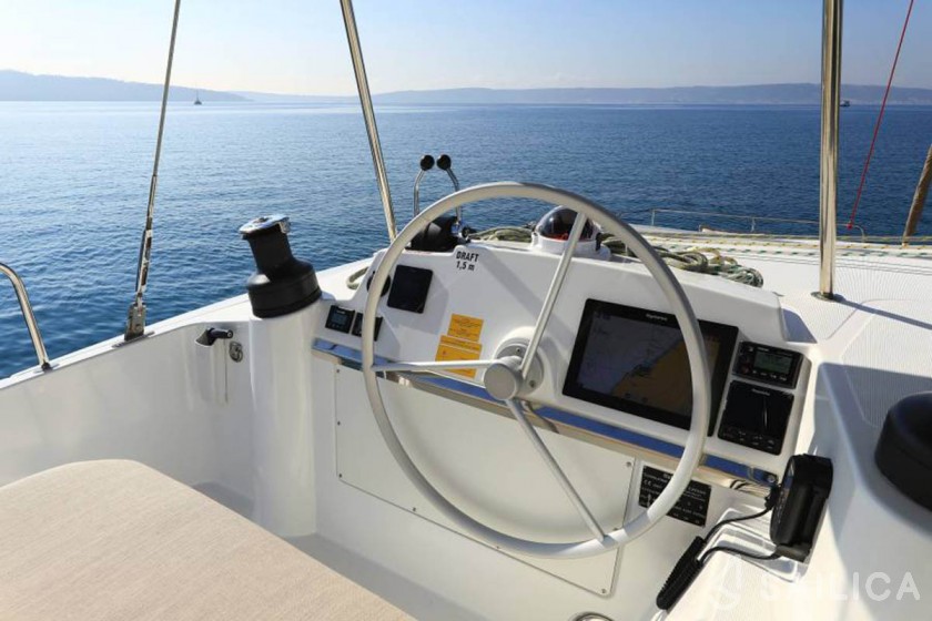 Bali 4.4 - Yacht Charter Sailica