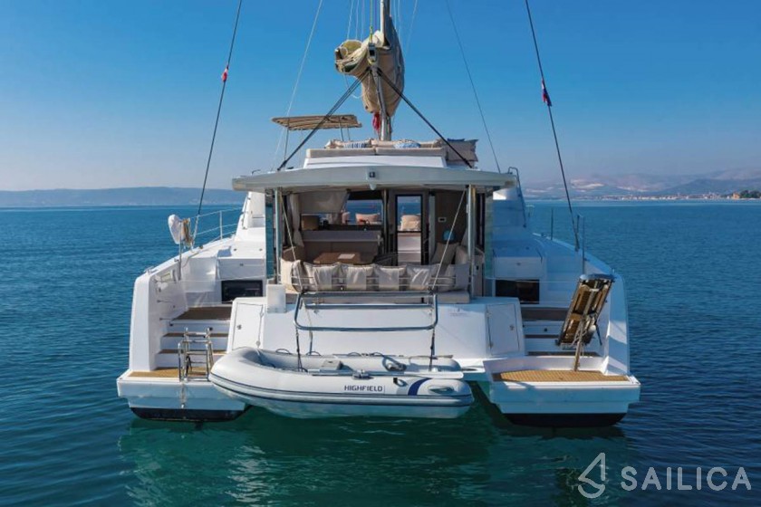 Bali 4.4 - Yacht Charter Sailica