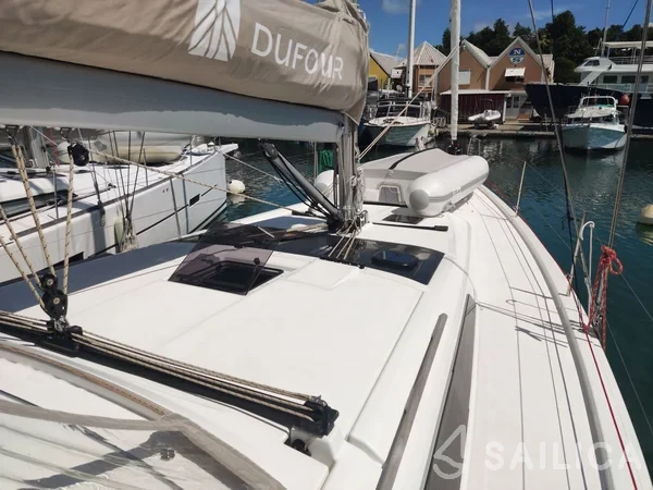 Dufour 430 Grand Large - Yacht Charter Sailica