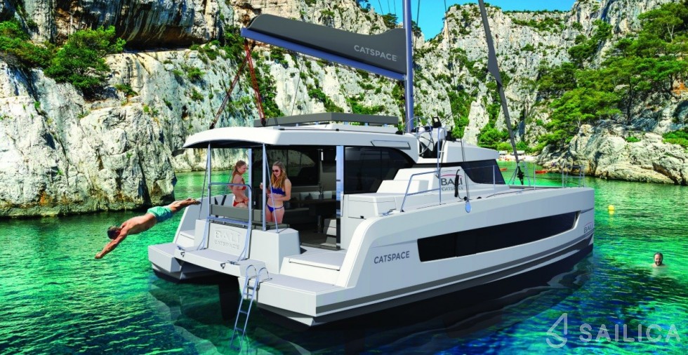 Bali Catspace - Yacht Charter Sailica