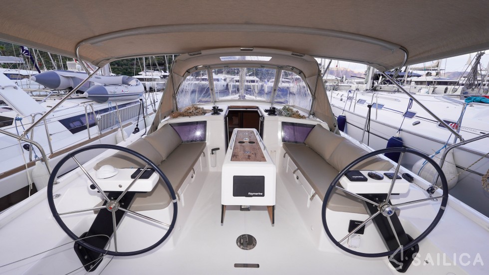 Dufour 390 - Yacht Charter Sailica