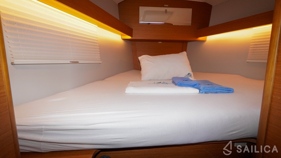 Dufour 390 - Yacht Charter Sailica