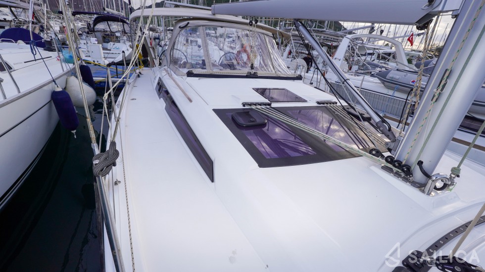 Dufour 390 - Yacht Charter Sailica