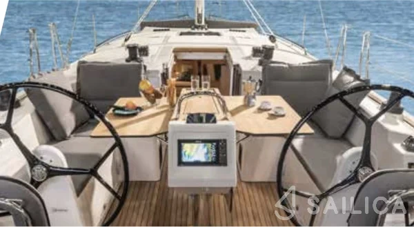Bavaria C38 - Yacht Charter Sailica