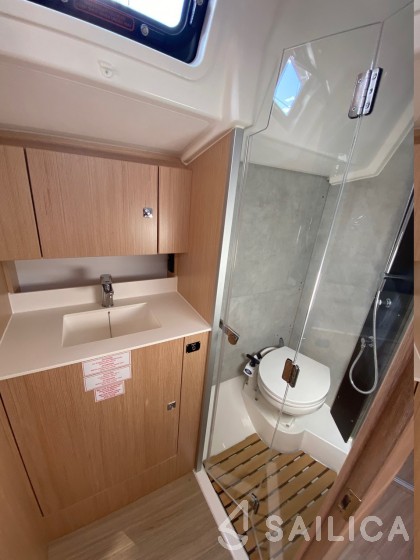 Bavaria C38 - Yacht Charter Sailica