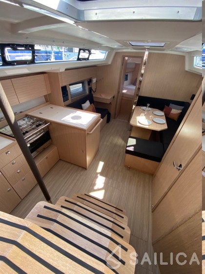 Bavaria C38 - Yacht Charter Sailica