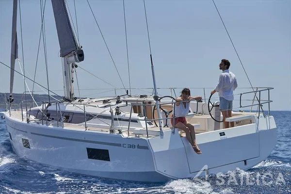 Bavaria C38 - Yacht Charter Sailica