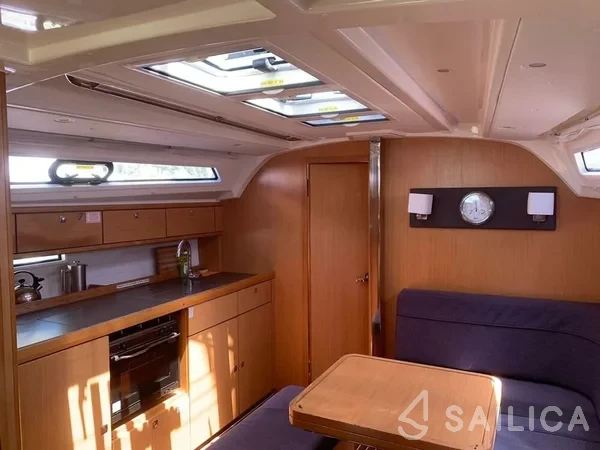 Bavaria 41 Cruiser - Yacht Charter Sailica