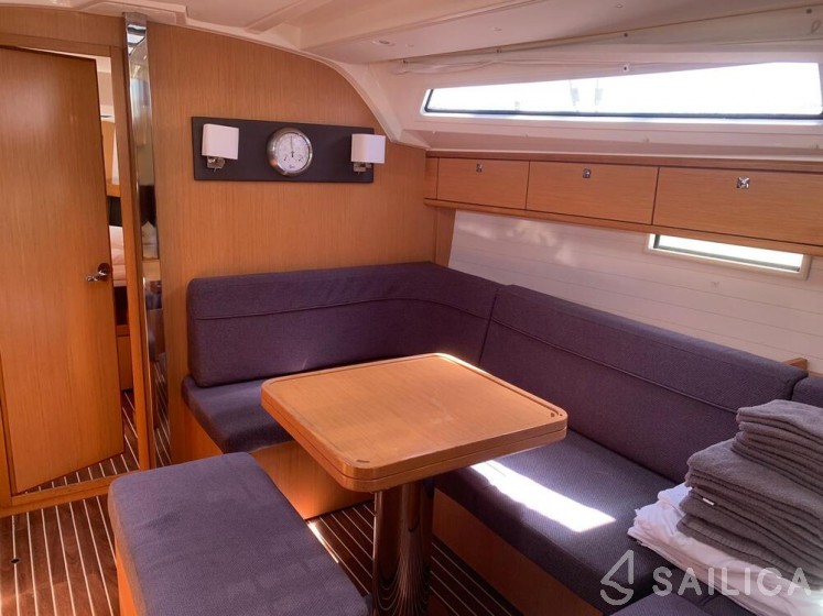 Bavaria 41 Cruiser - Yacht Charter Sailica