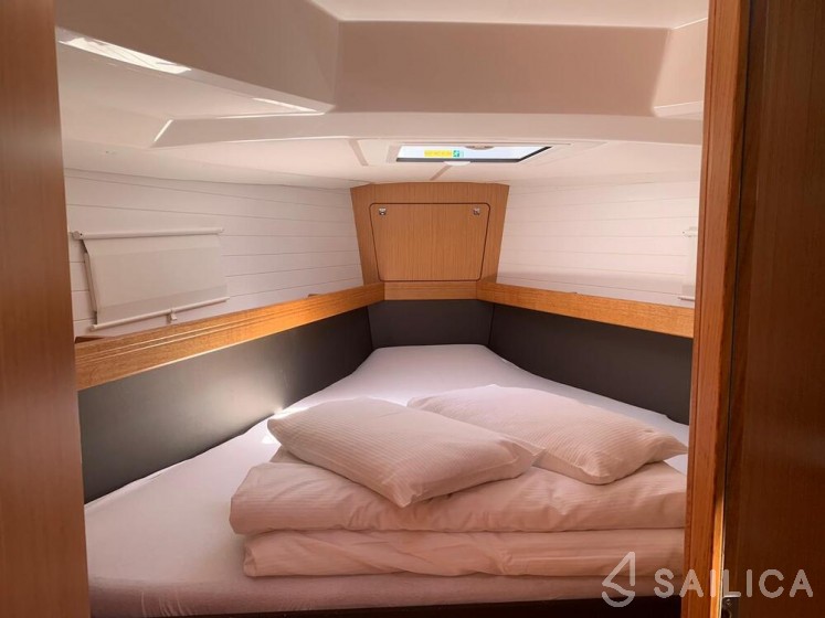 Bavaria 41 Cruiser - Yacht Charter Sailica