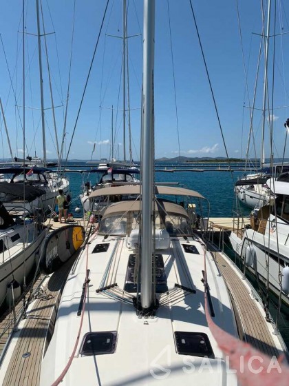Bavaria 41 Cruiser - Yacht Charter Sailica
